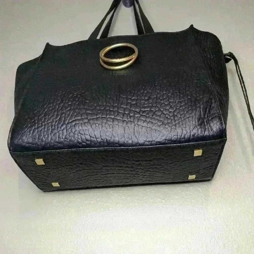 NWT Vince Camuto Livy Tote w/ Duster Soft Genuine Leather gorgeous gold accents